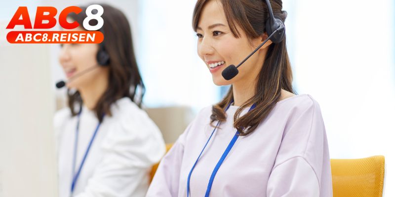 Tuyển dụng chuyên viên CSKH (Live Chat, Hotline, Email) 1 Giới thiệu vị trí chuyên viên CSKH tại ABC8